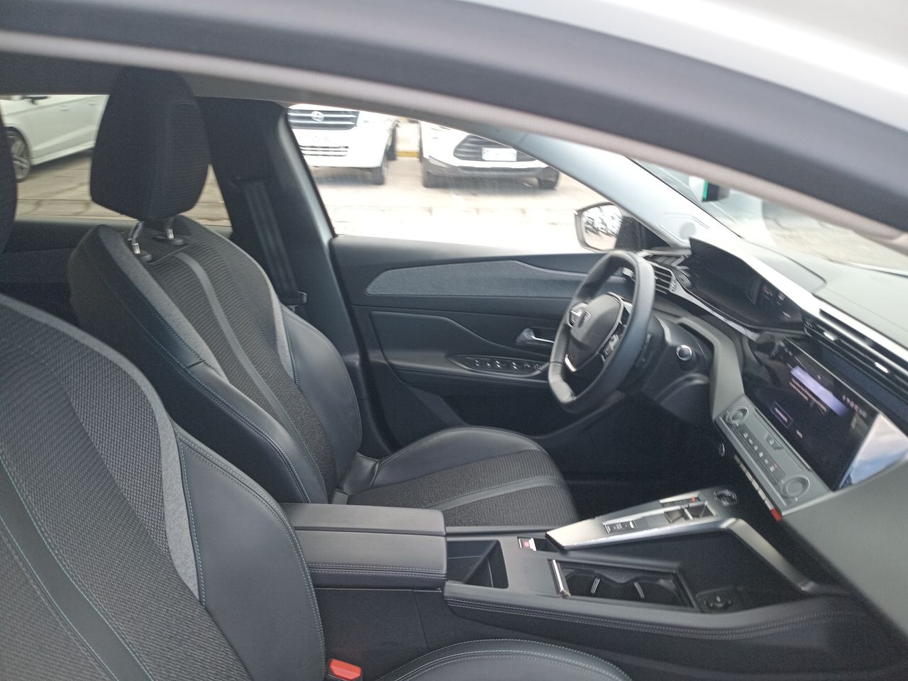 PEUGEOT - 6