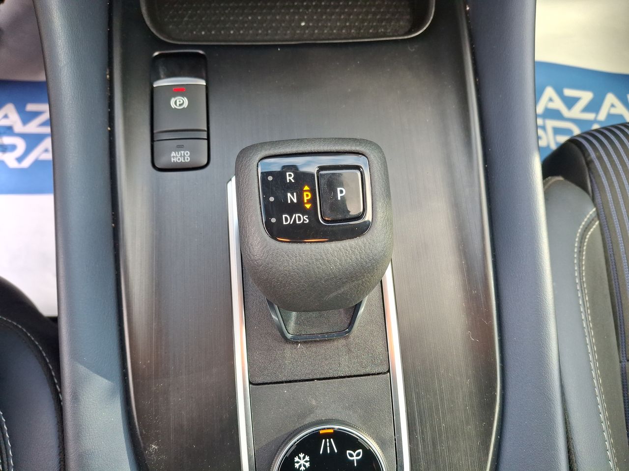 NISSAN - 31