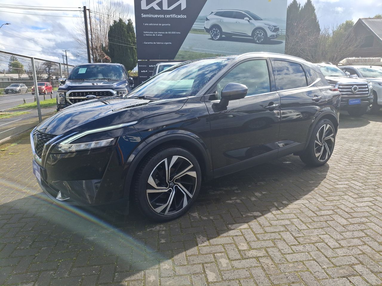 NISSAN - 3