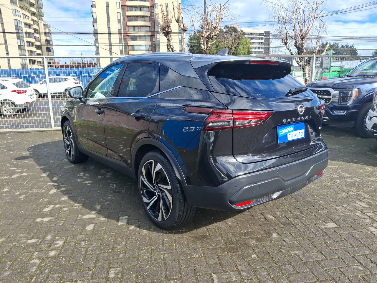 NISSAN - 5