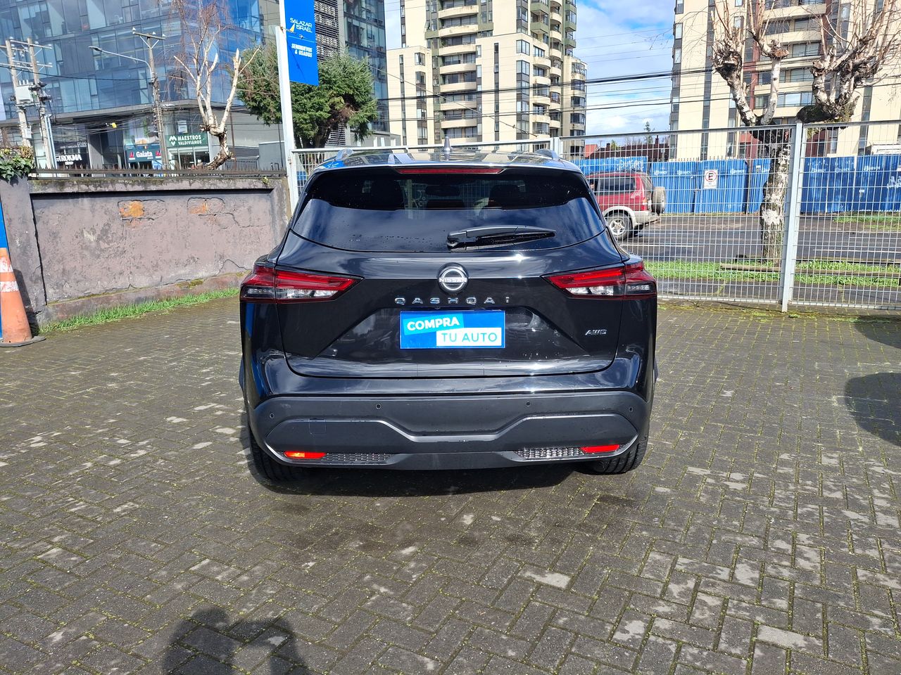 NISSAN - 6