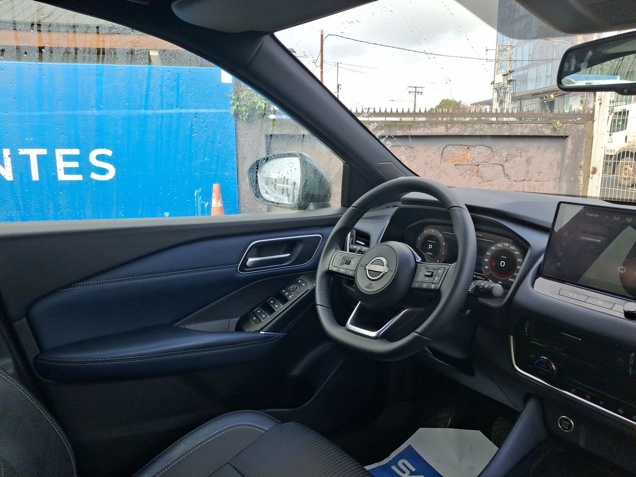 NISSAN - 16