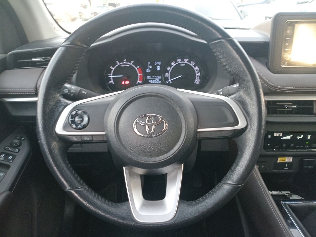 Chery Tiggo 8 — foto 16 de 25