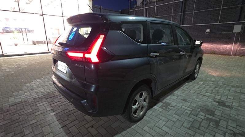 MITSUBISHI - 4