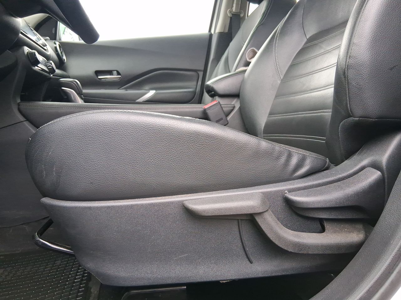 Nissan Kicks — foto 17 de 29