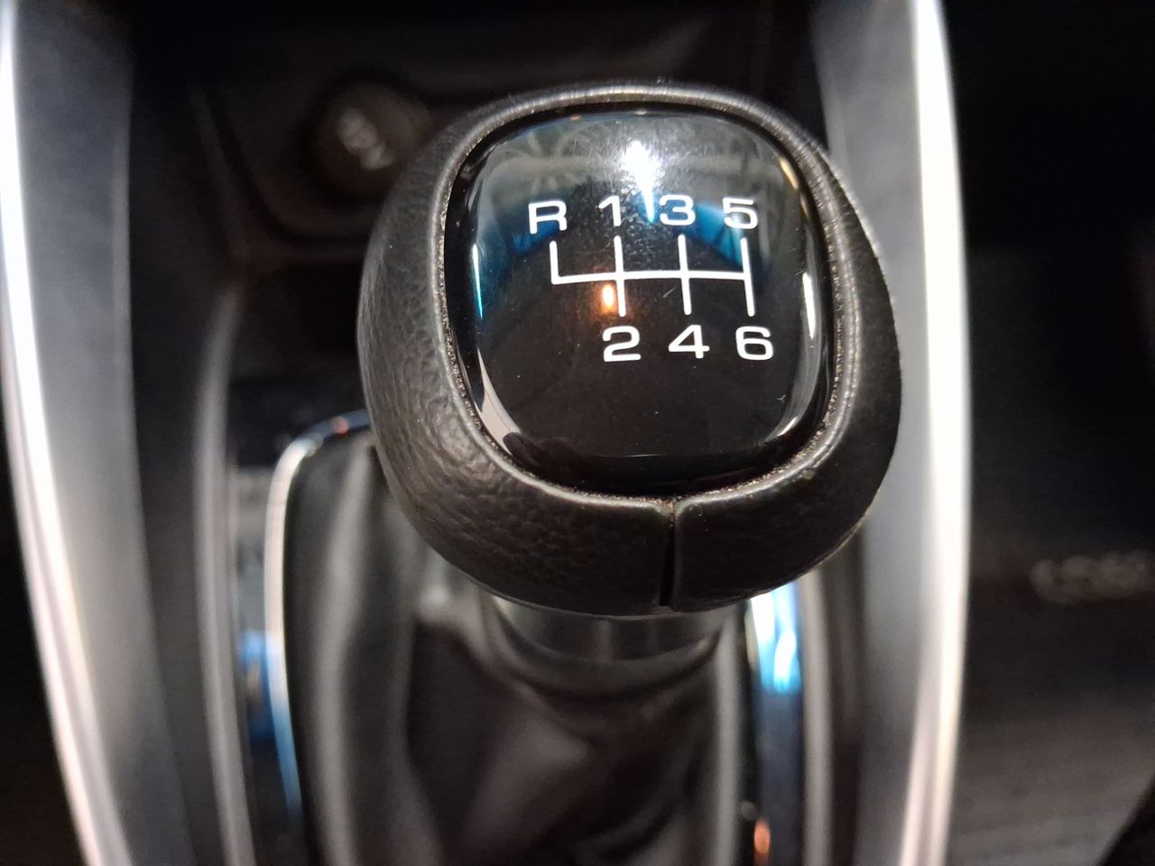 CHEVROLET - 32