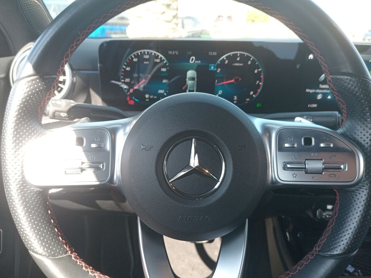 MERCEDES BENZ - 26