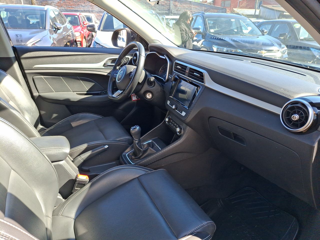 MG Zs — foto 9 de 27