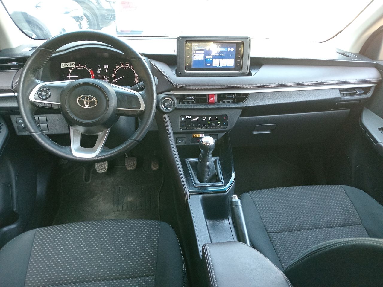 TOYOTA - 29