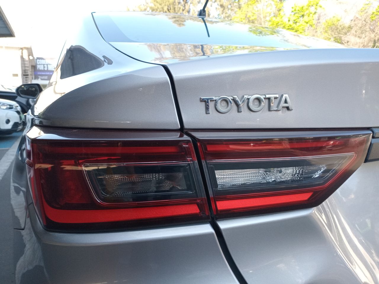 TOYOTA - 18