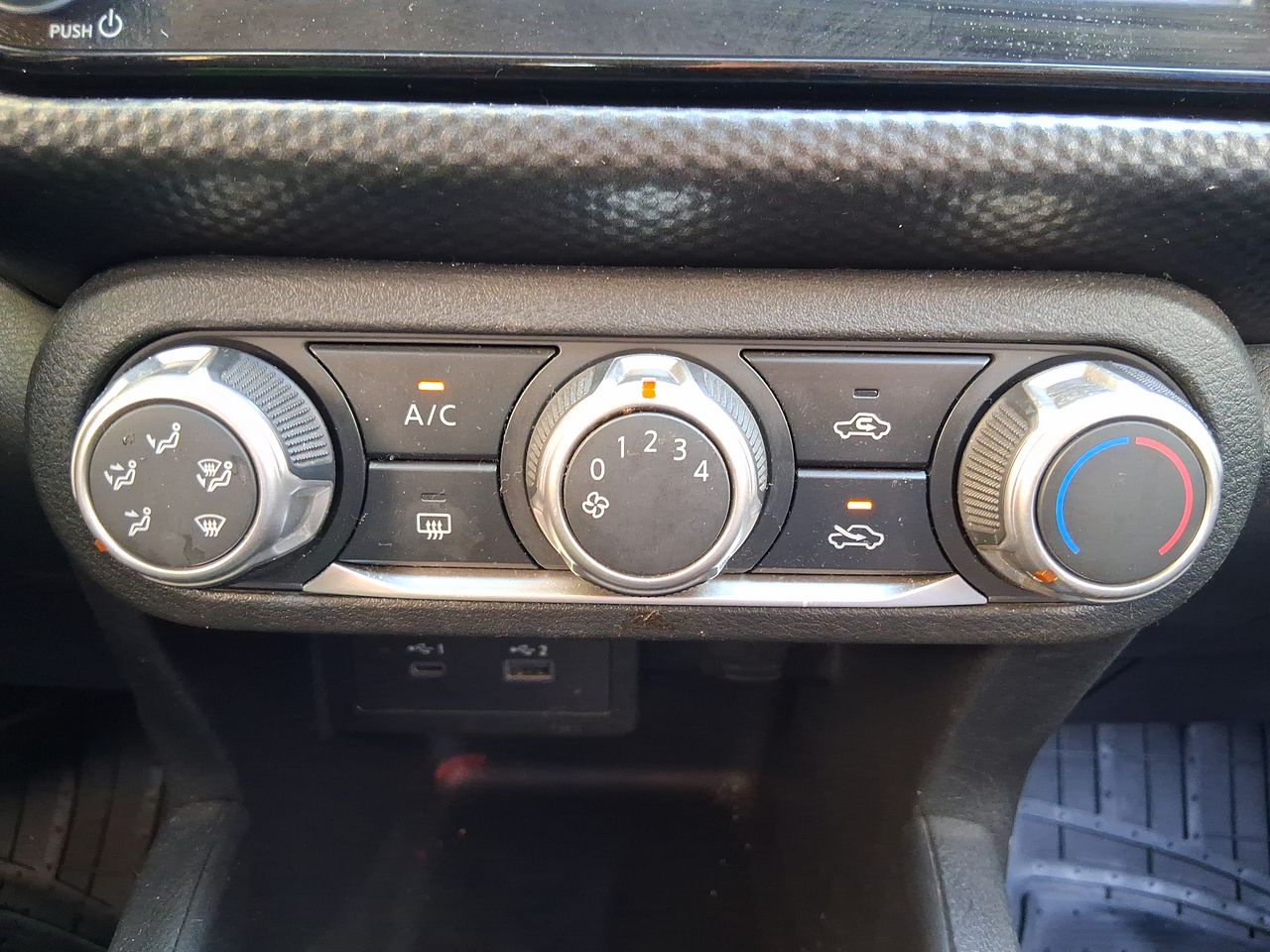 NISSAN - 26