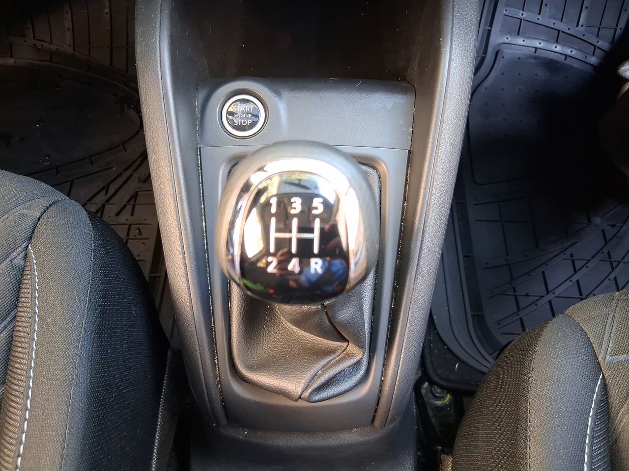 NISSAN - 27