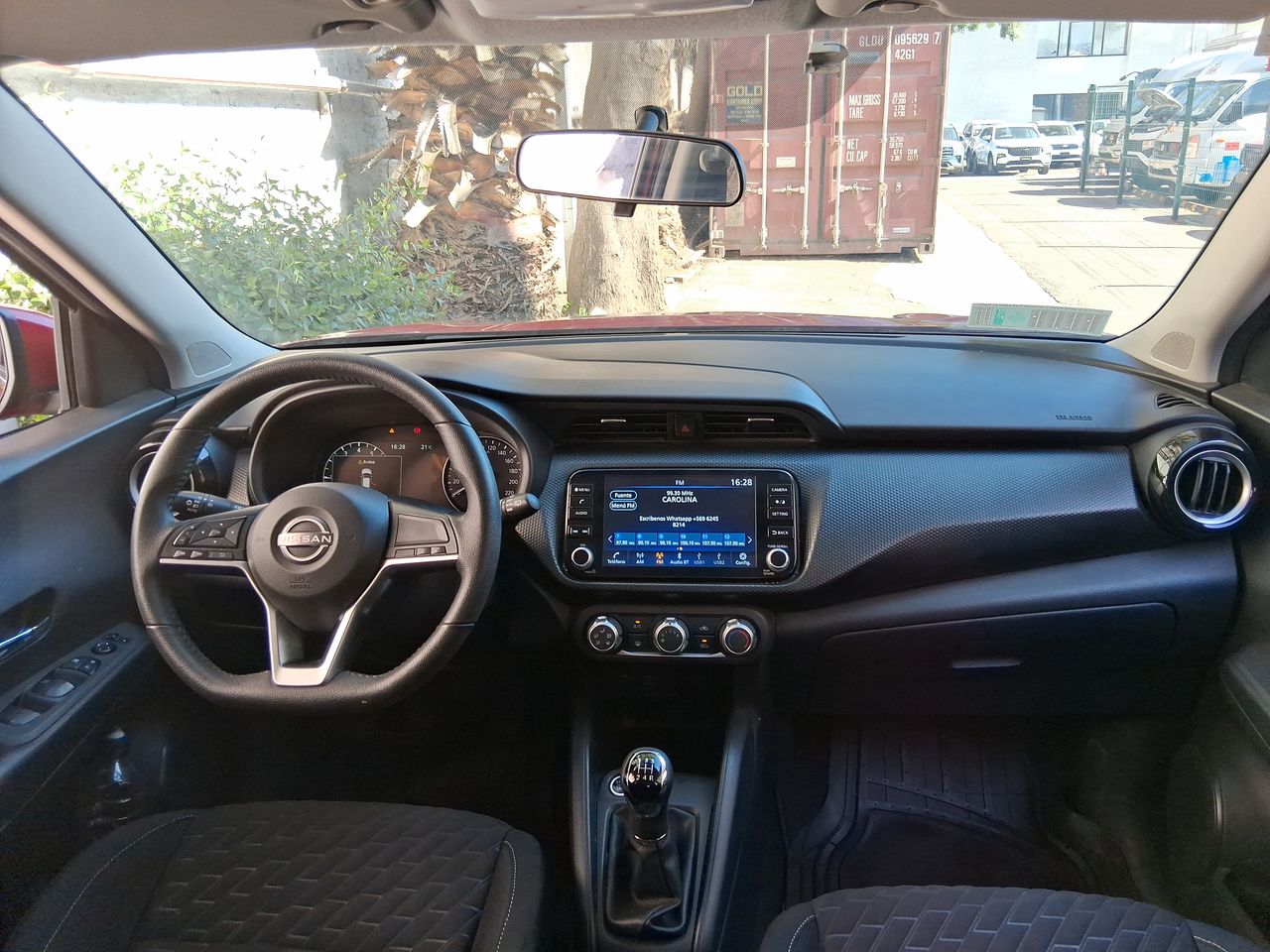 NISSAN - 28