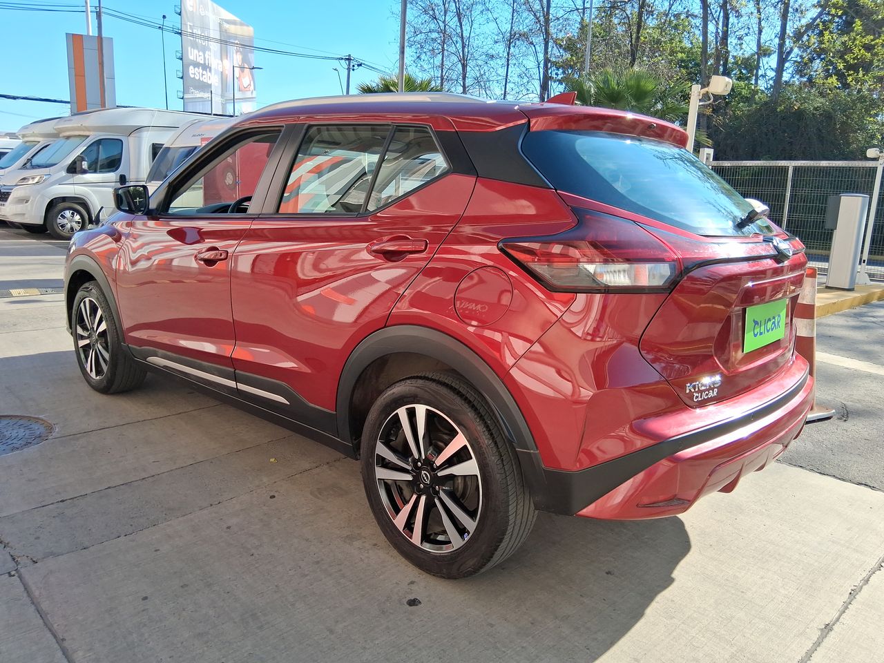 NISSAN - 4
