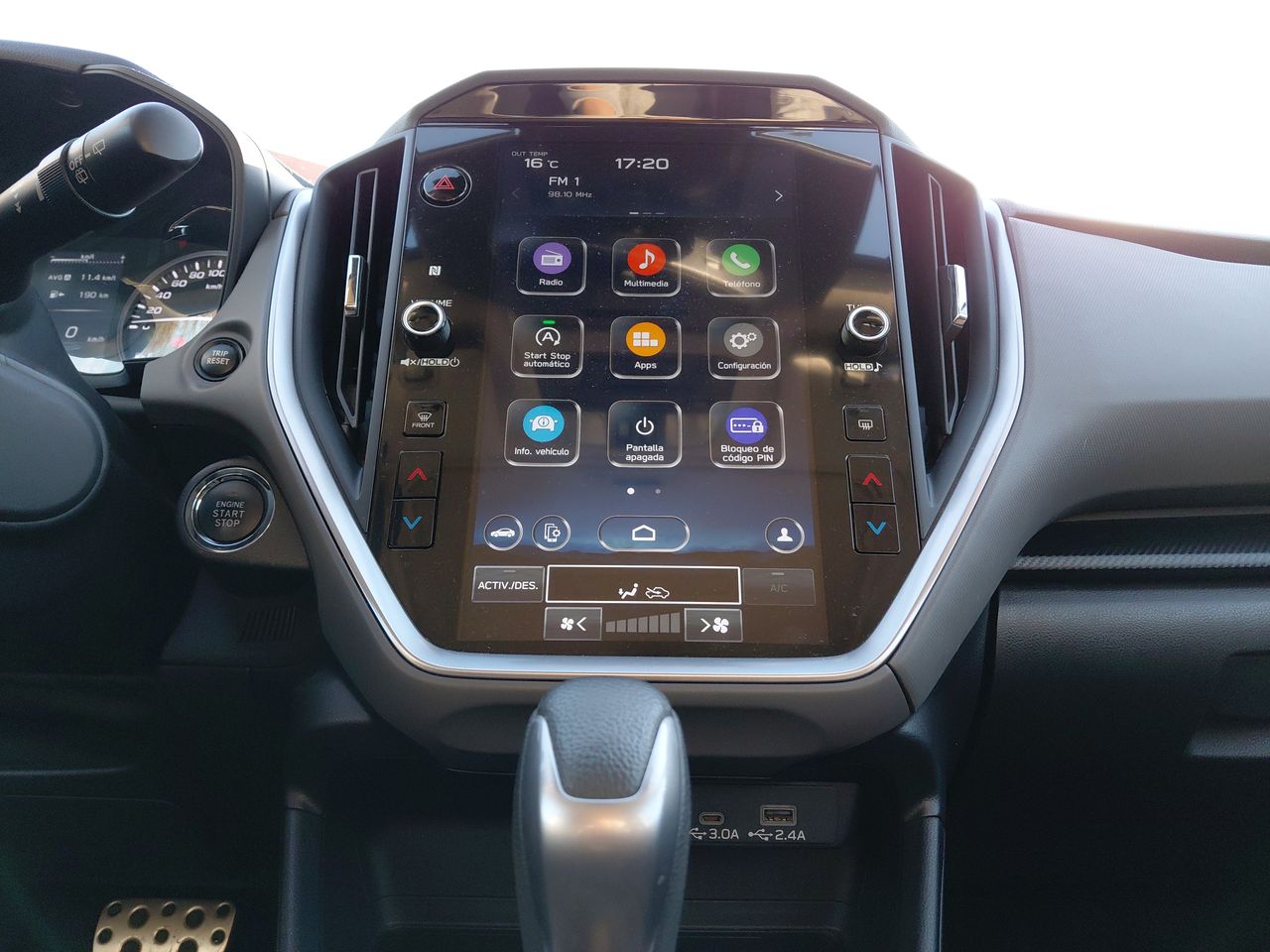 Subaru Crosstrek — foto 20 de 27