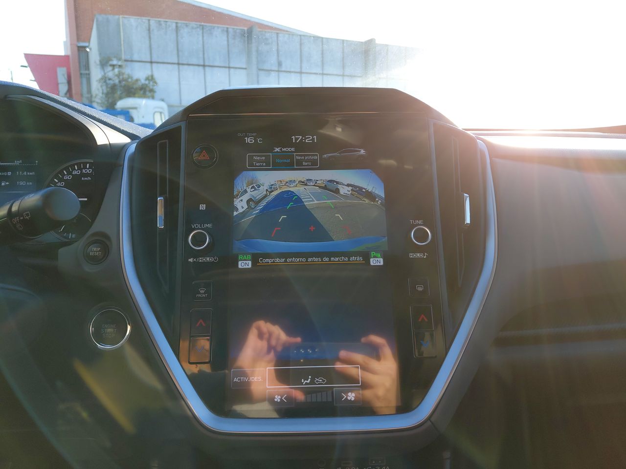 Subaru Crosstrek — foto 21 de 27