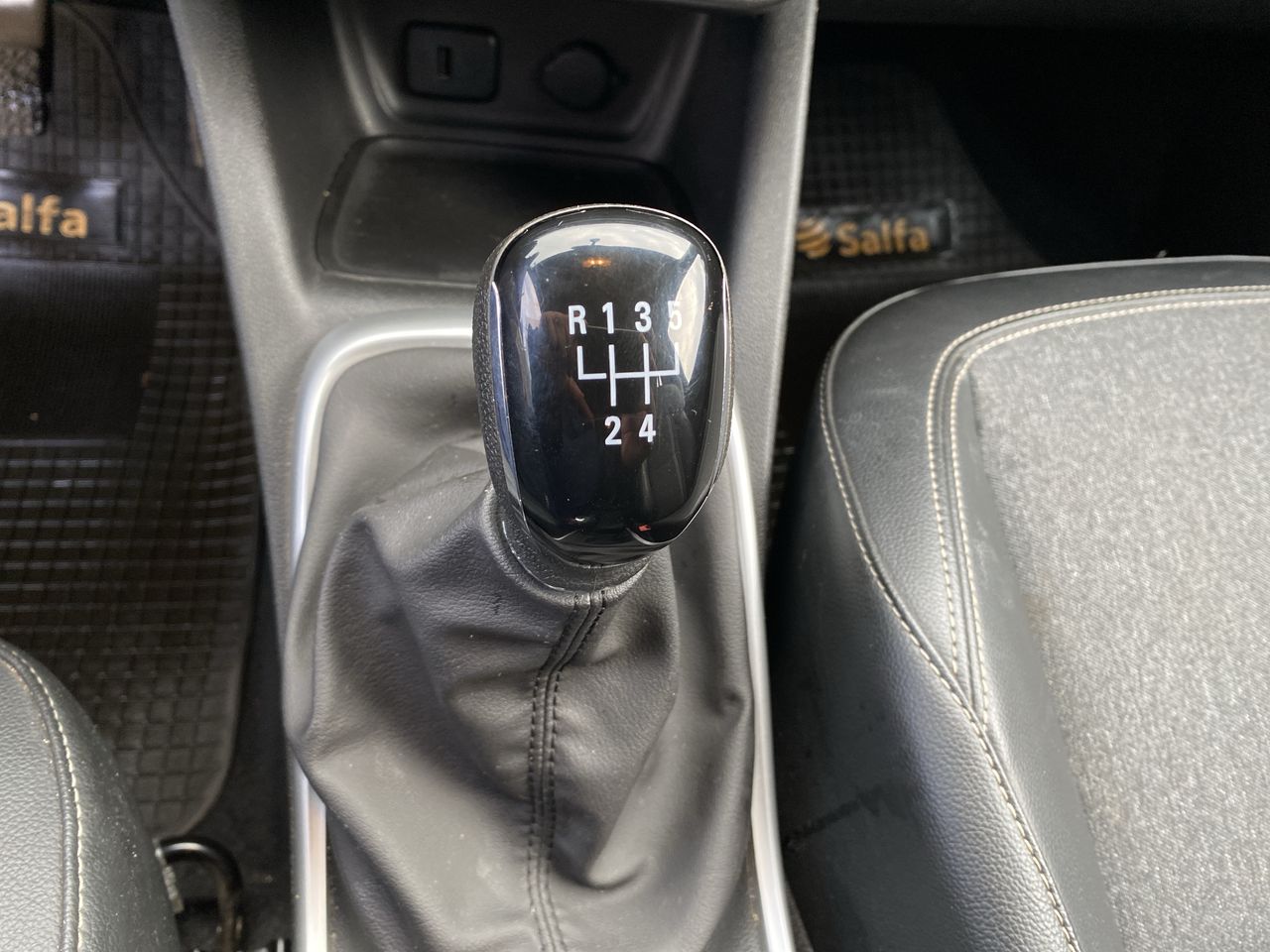 Chevrolet Tracker — foto 25 de 28