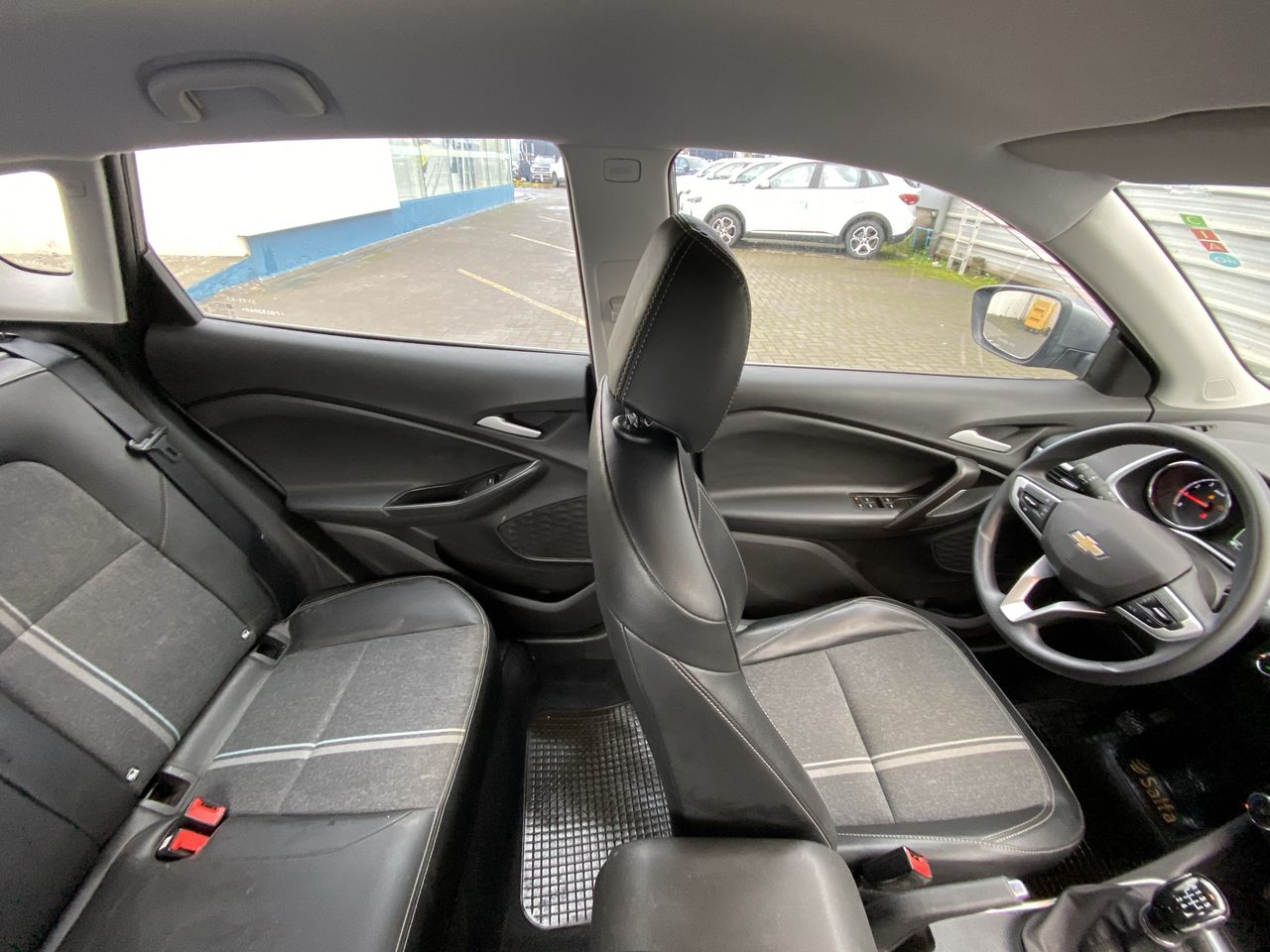 Chevrolet Tracker — foto 8 de 28
