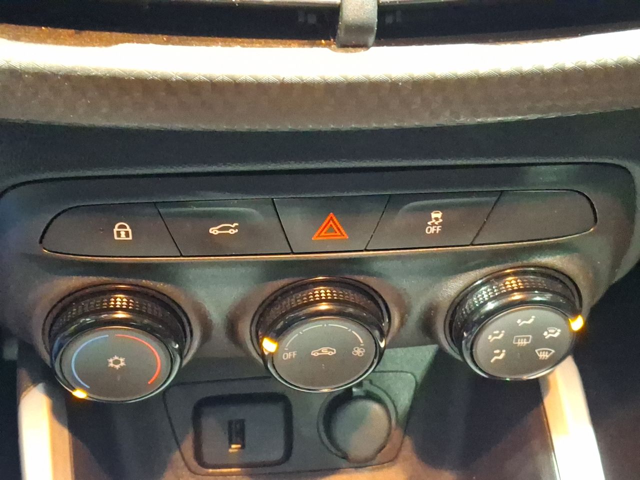 CHEVROLET - 28