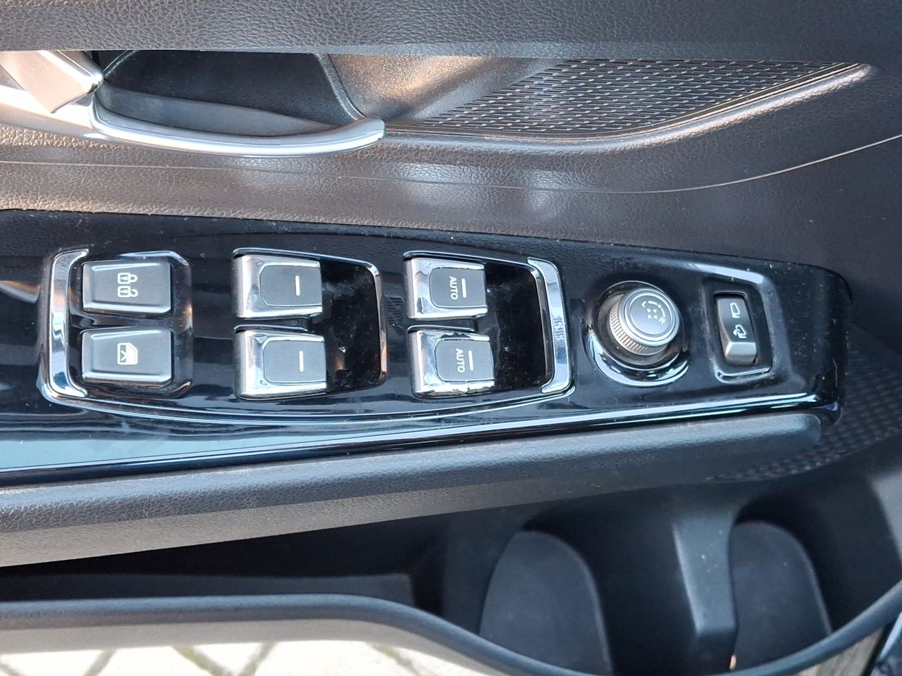 SSANGYONG - 22