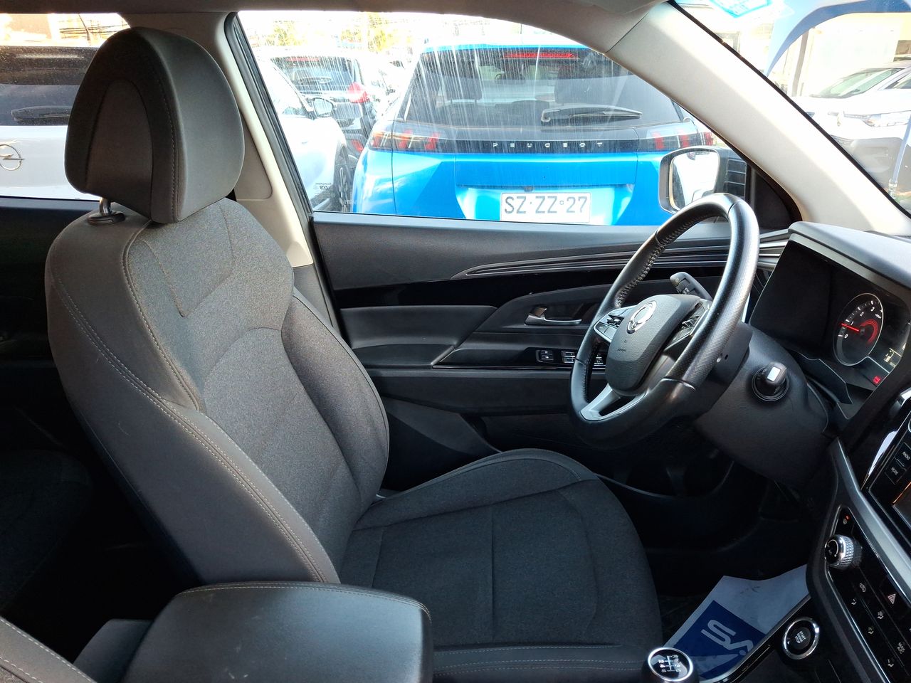 SSANGYONG - 16