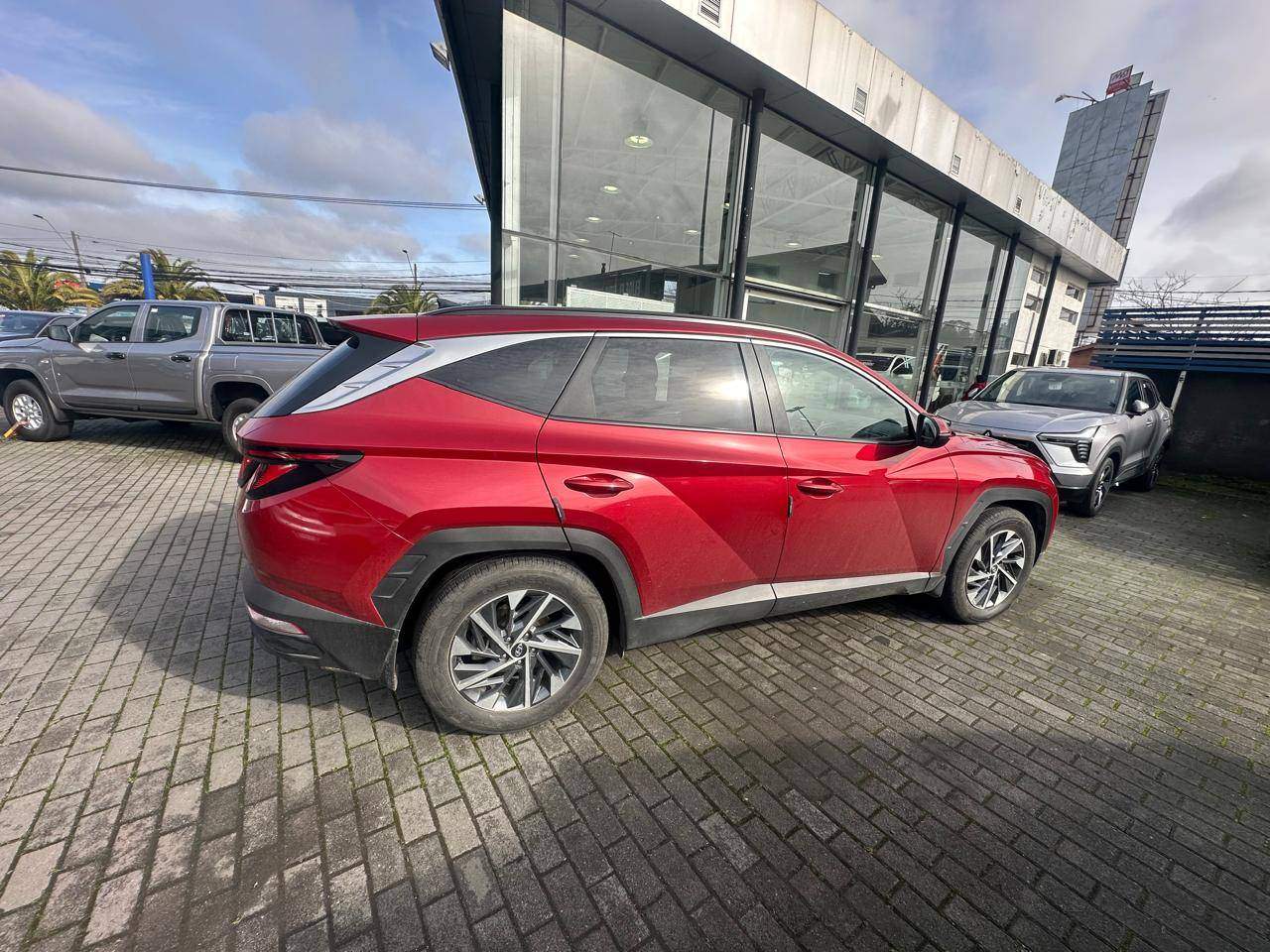 HYUNDAI - 2