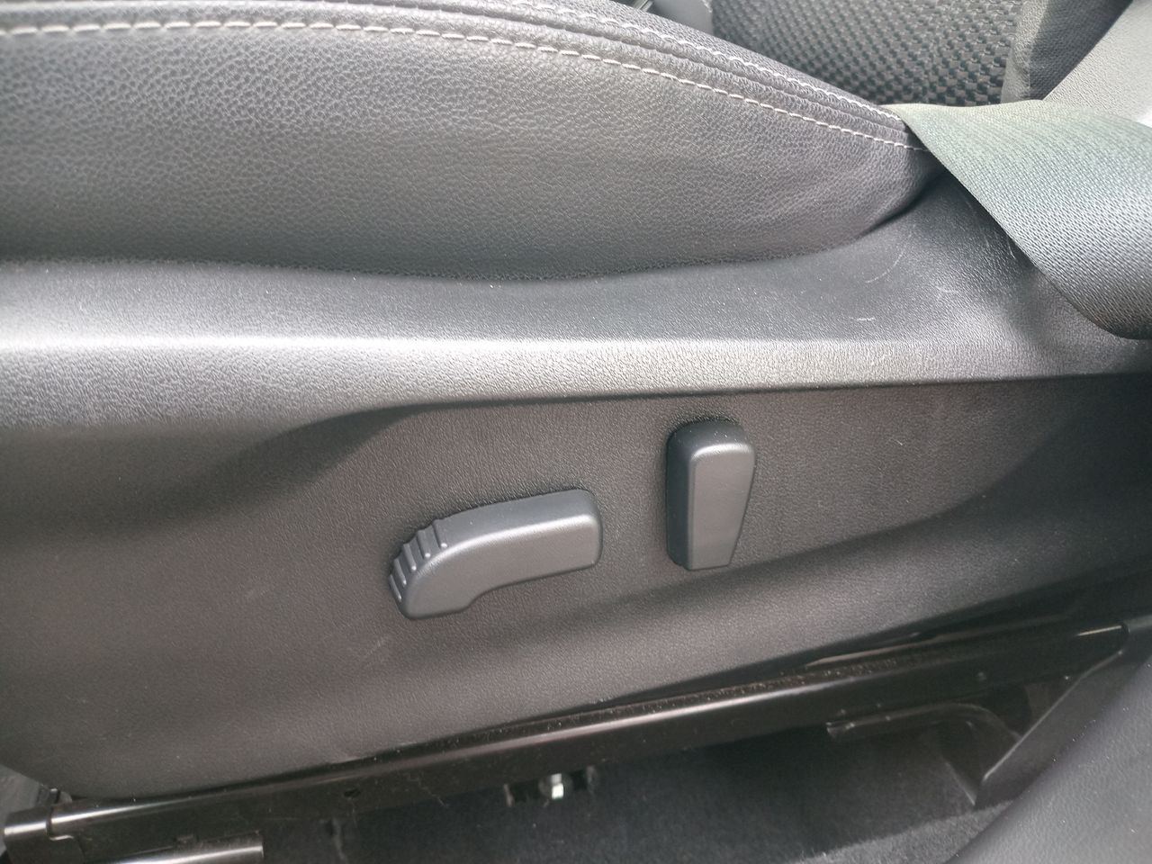 Subaru Forester — foto 14 de 26