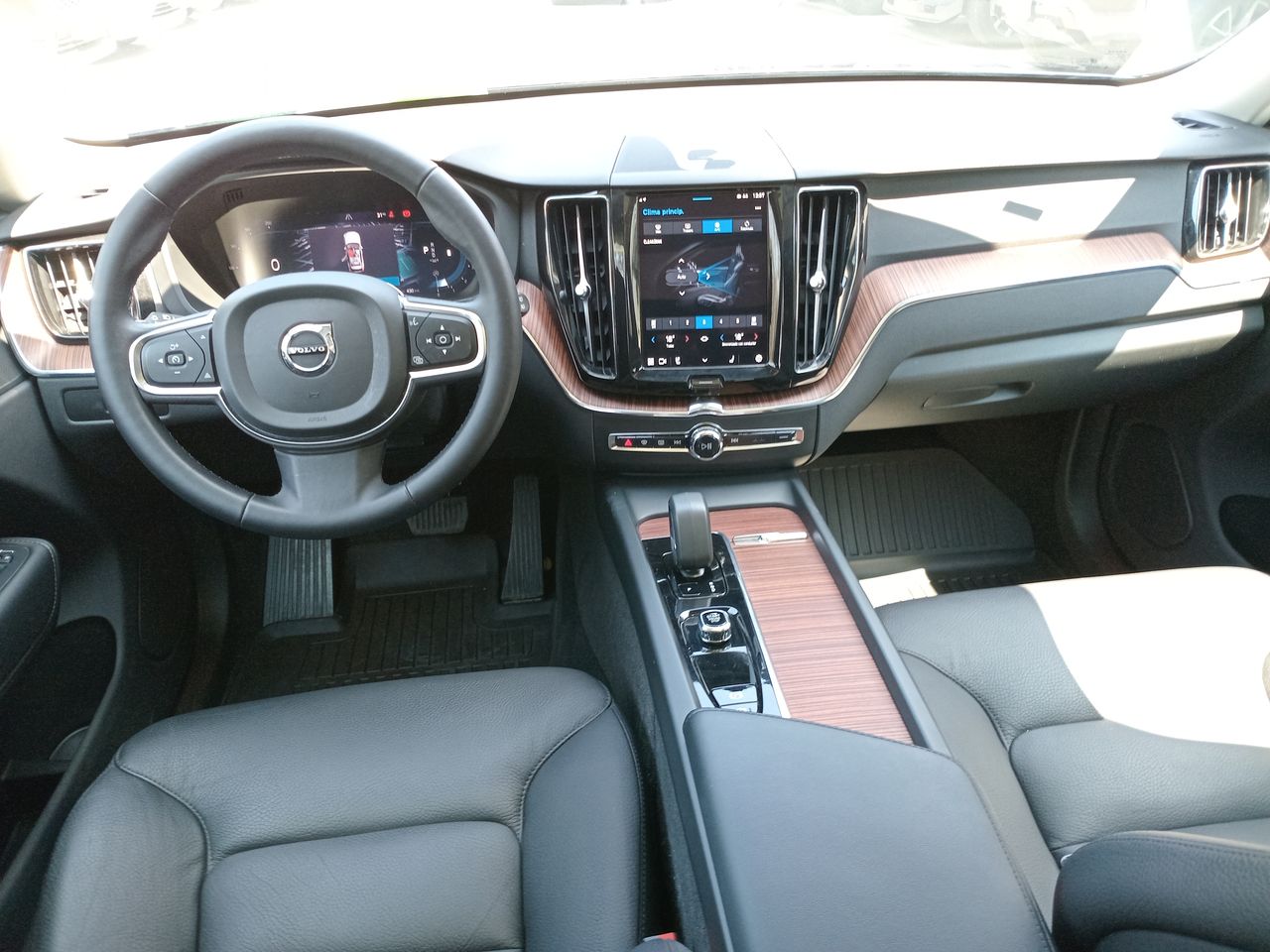 VOLVO - 30