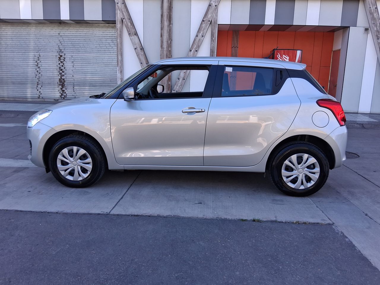 SUZUKI - 3