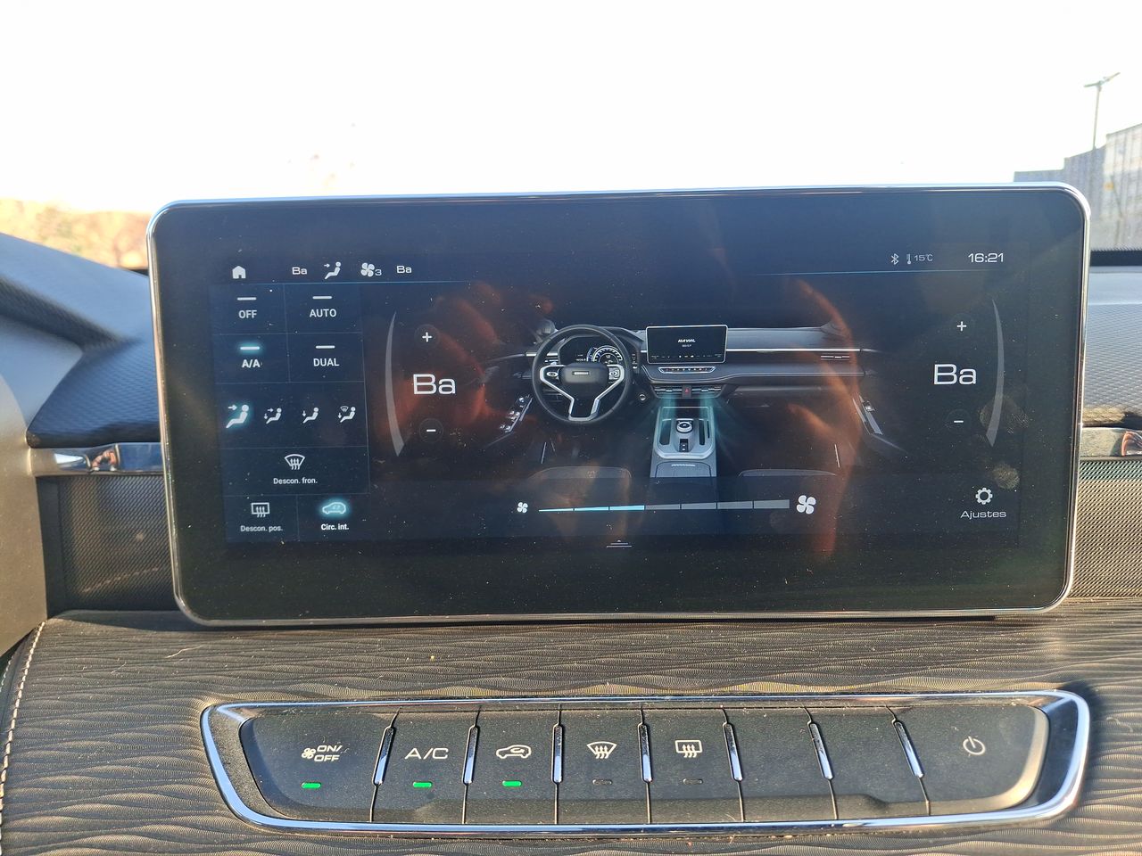 Volkswagen Taos — foto 21 de 23