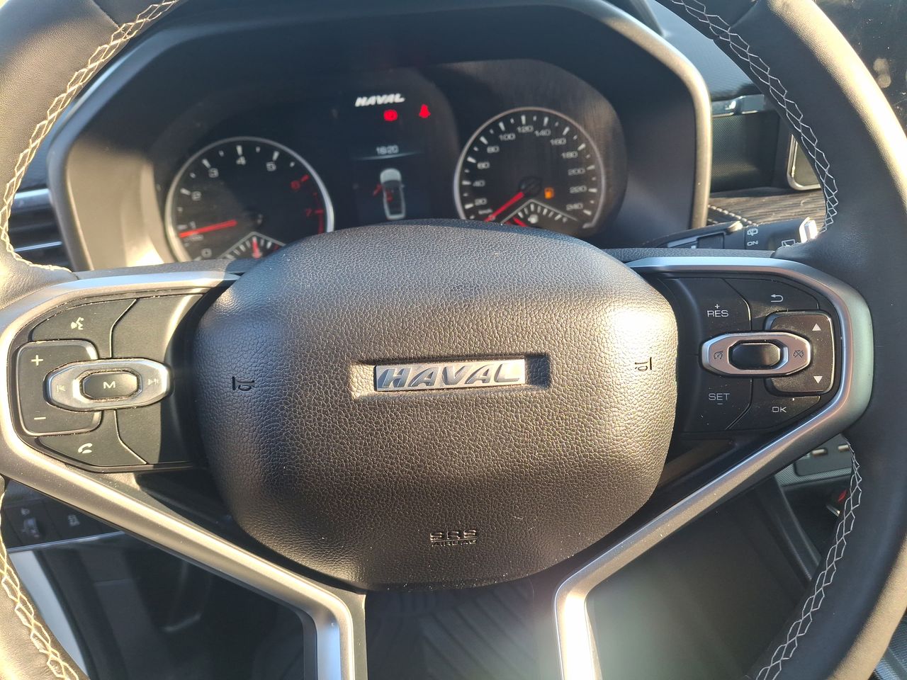Volkswagen Taos — foto 17 de 23