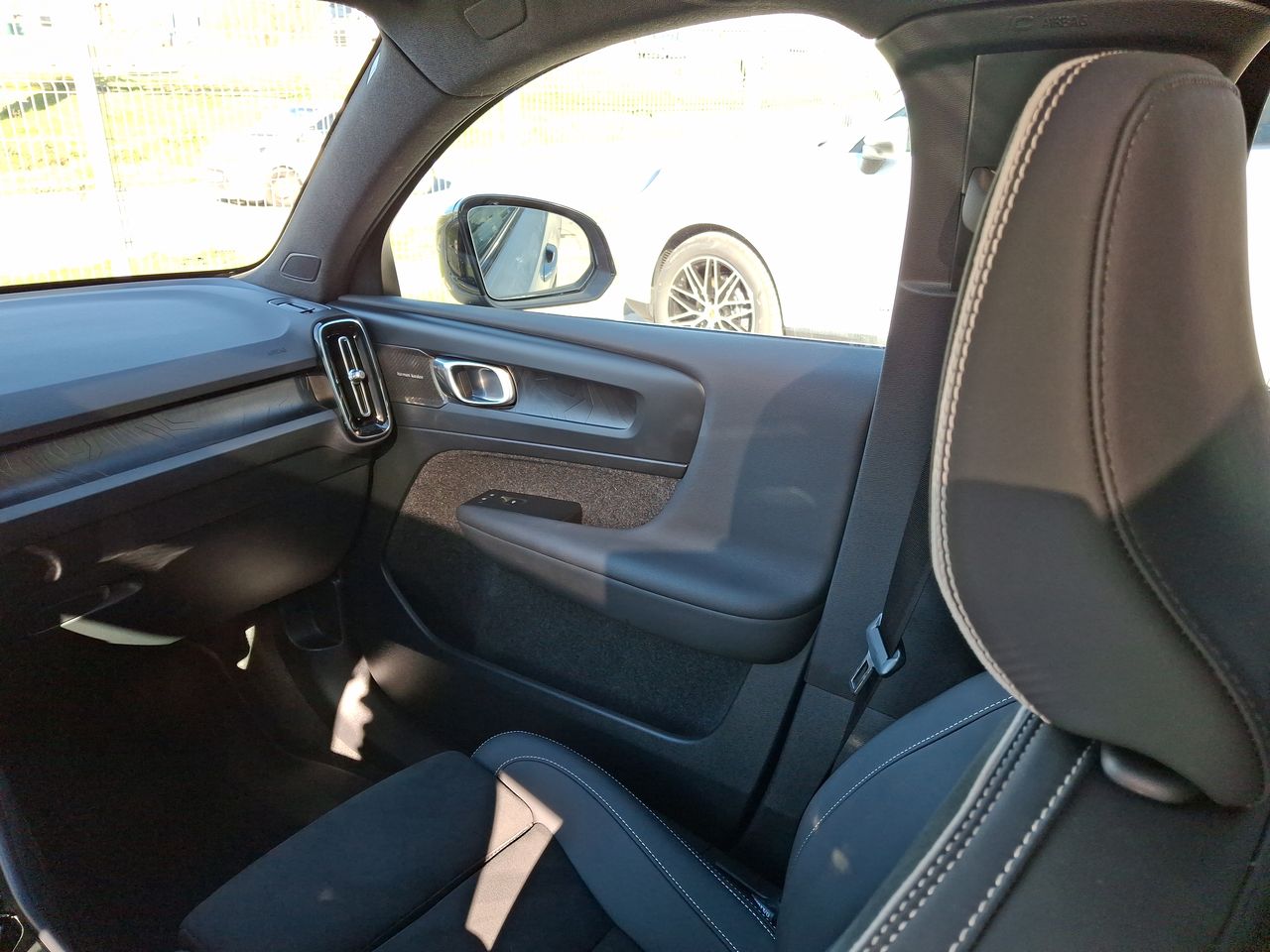 VOLVO - 10