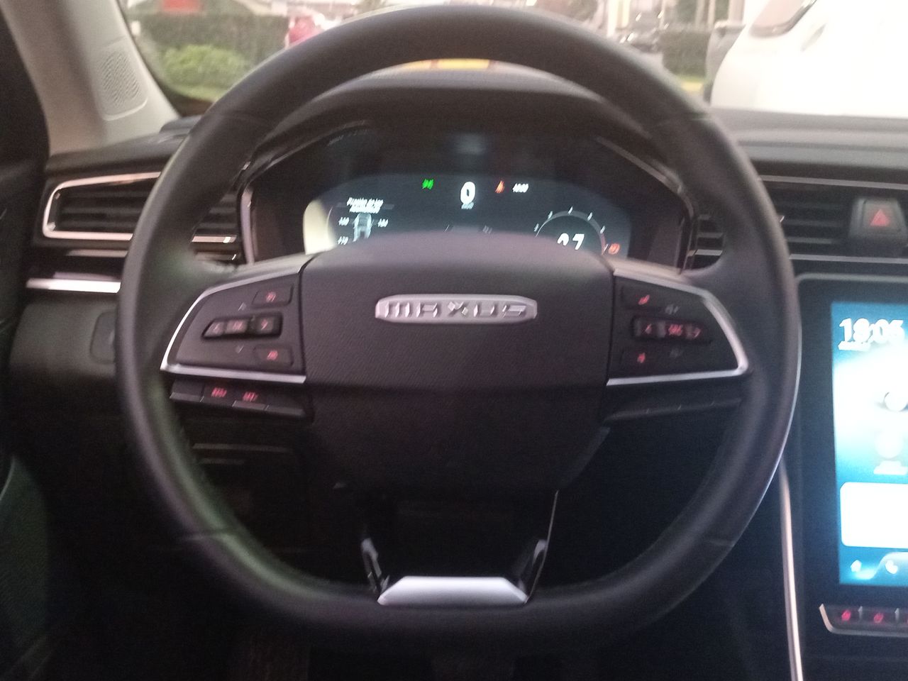 MAXUS - 26