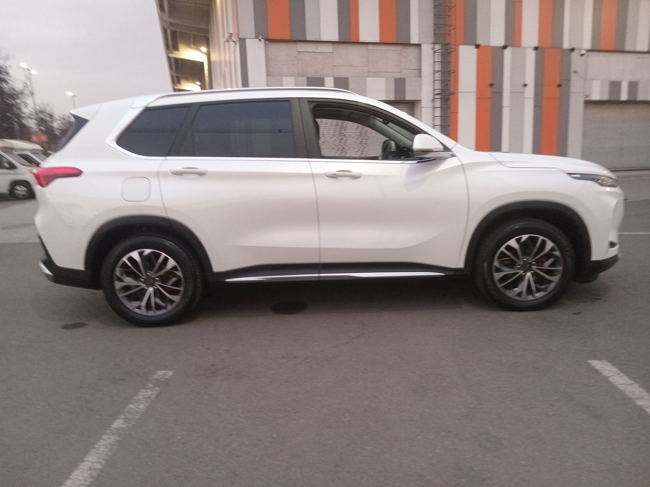 MAXUS - 8