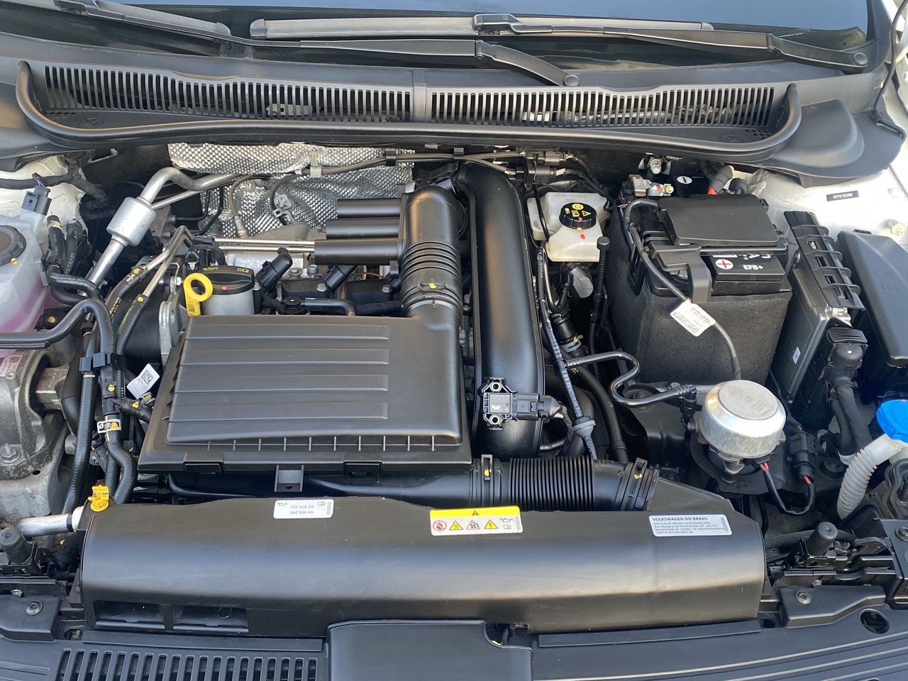 VOLKSWAGEN - 18