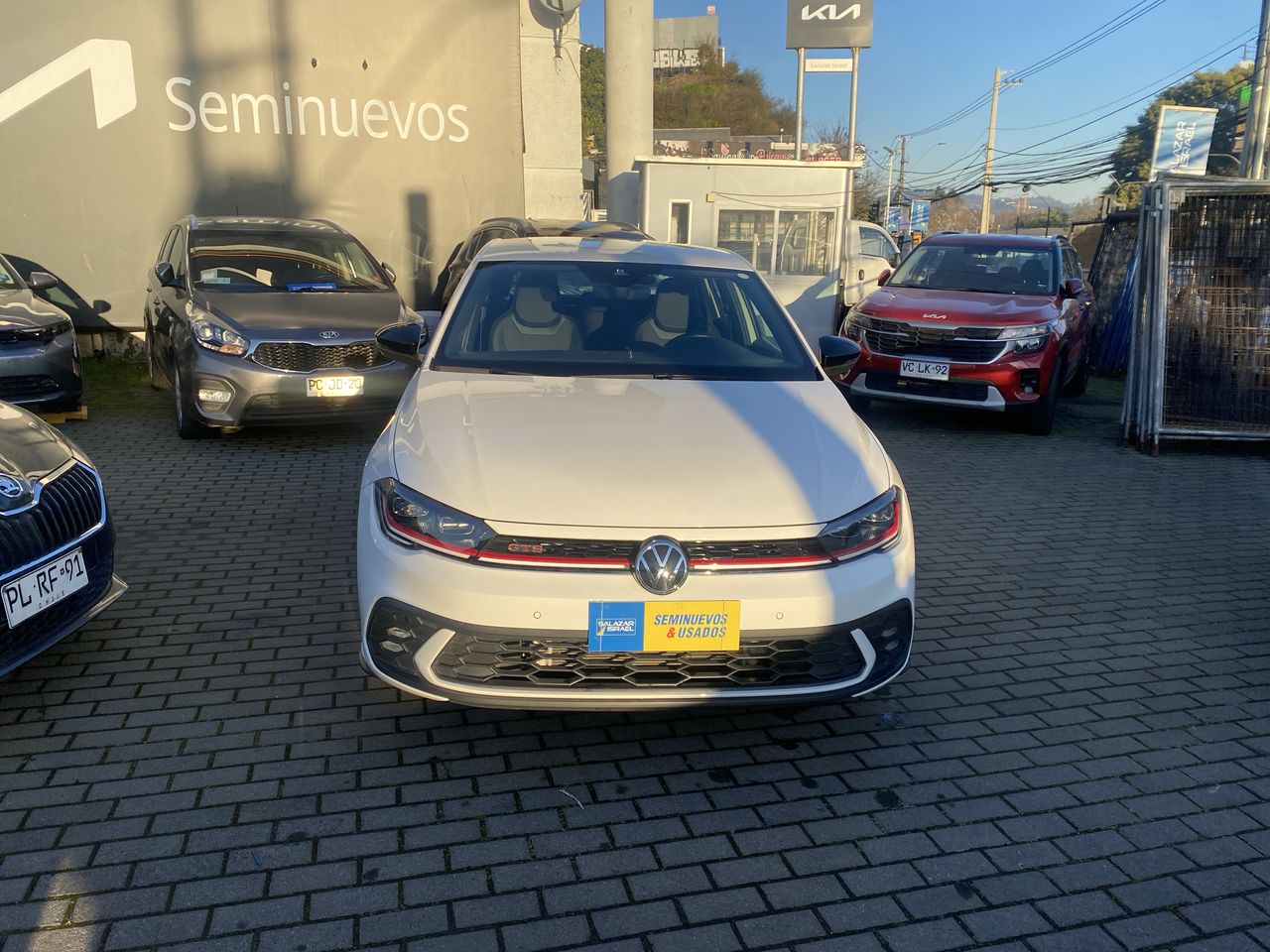 VOLKSWAGEN - 2