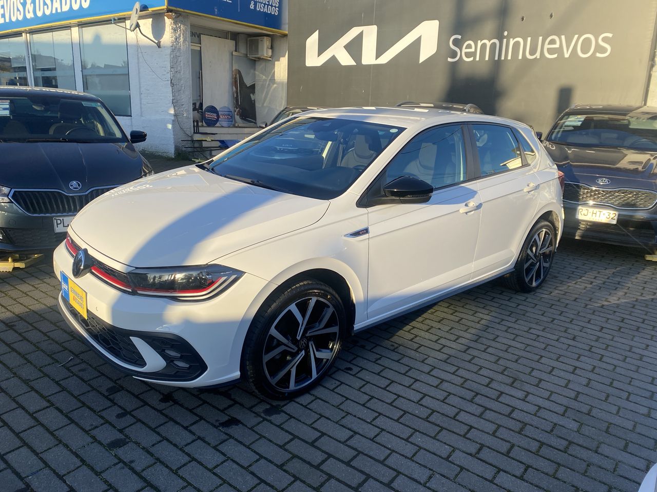 VOLKSWAGEN - 3