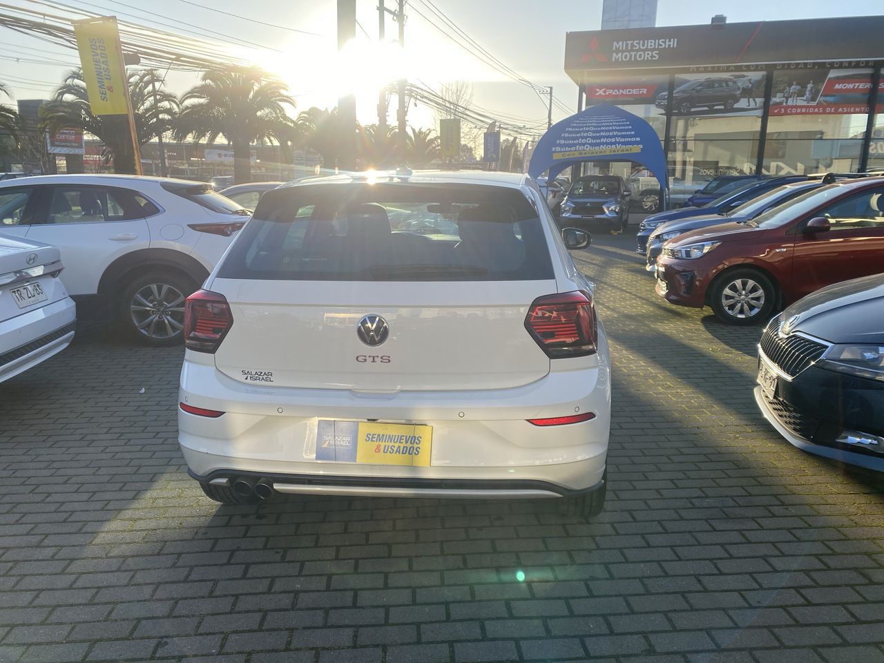 VOLKSWAGEN - 6