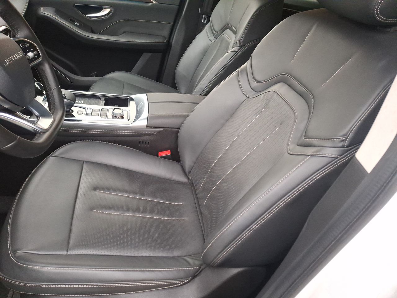 Jetour X90 Plus — foto 25 de 38