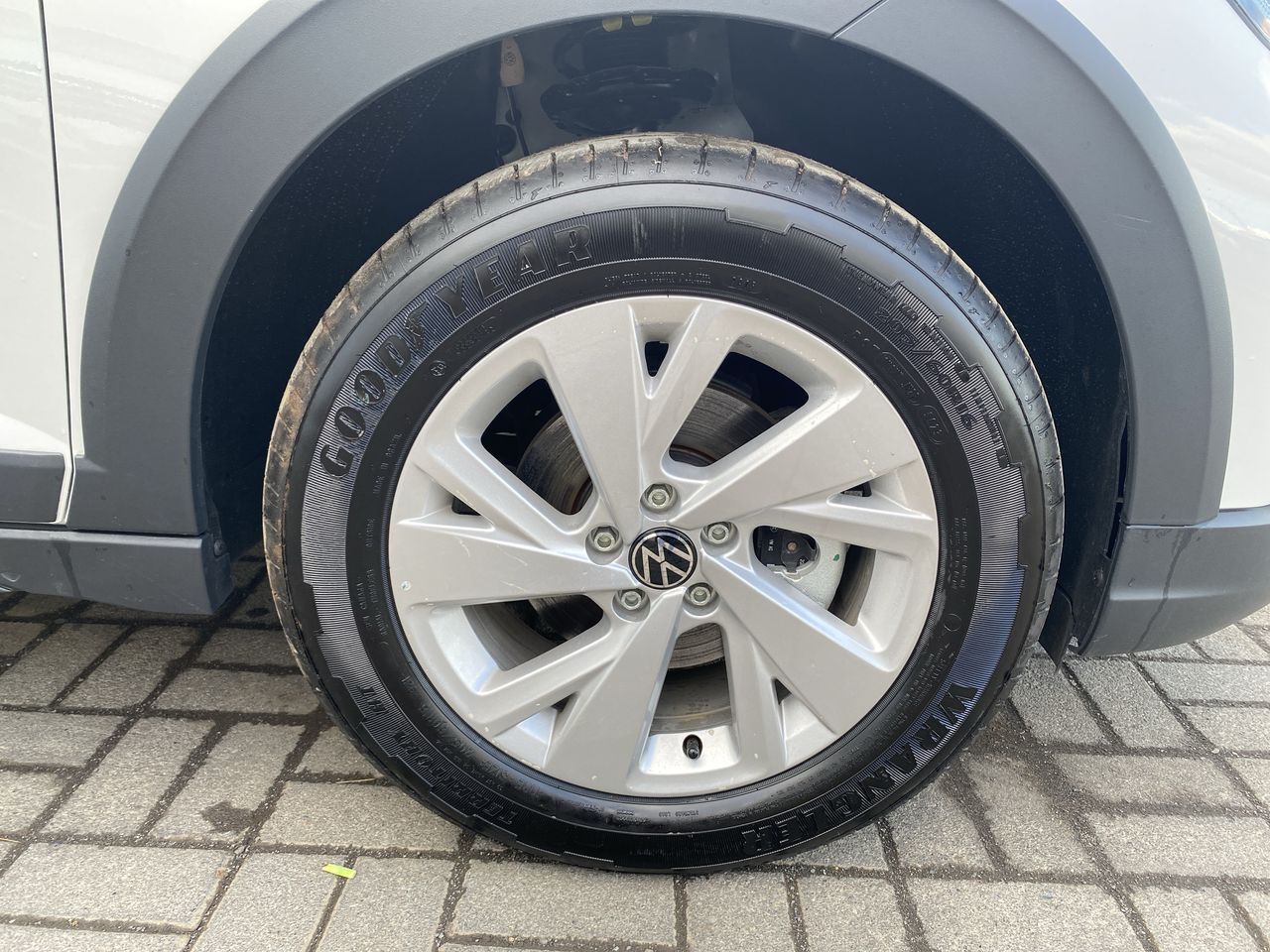 VOLKSWAGEN - 15