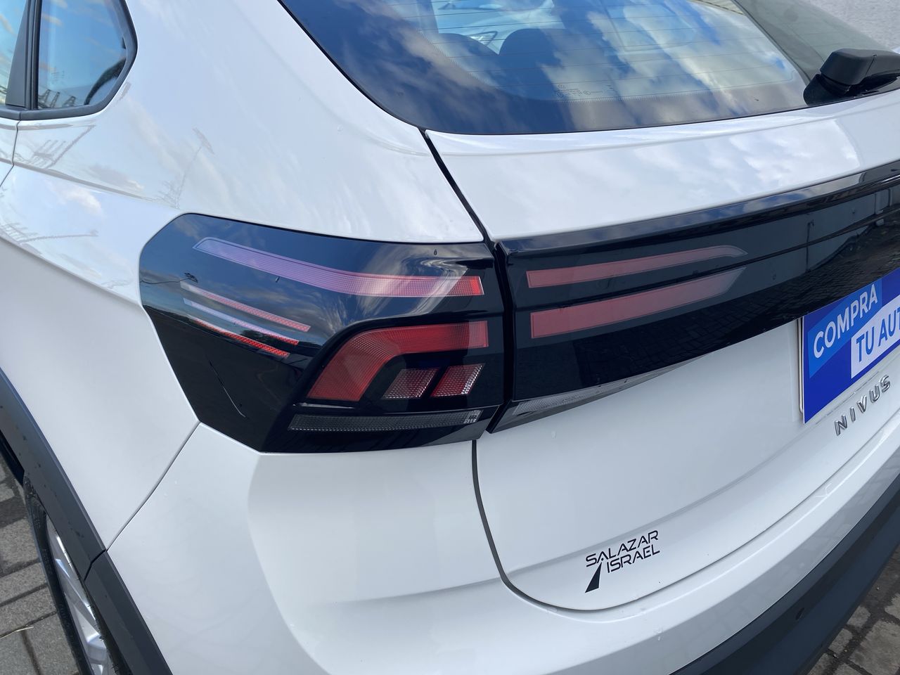 VOLKSWAGEN - 18