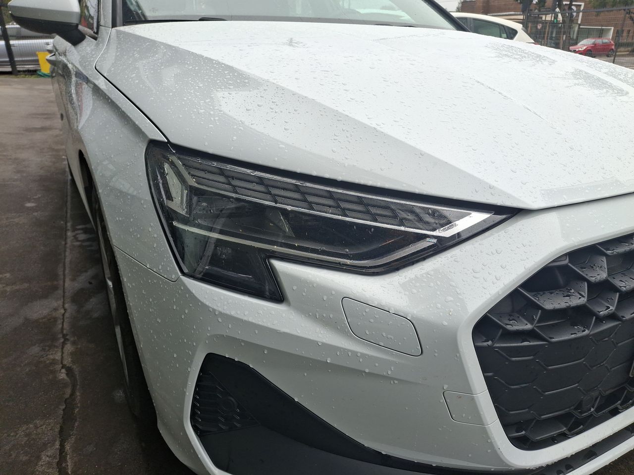 AUDI - 18