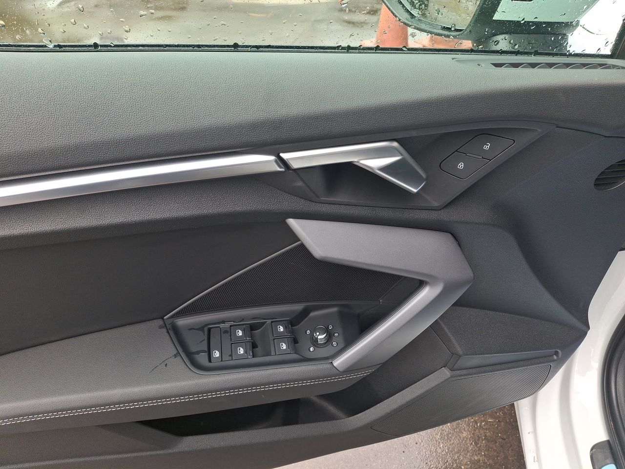 AUDI - 21