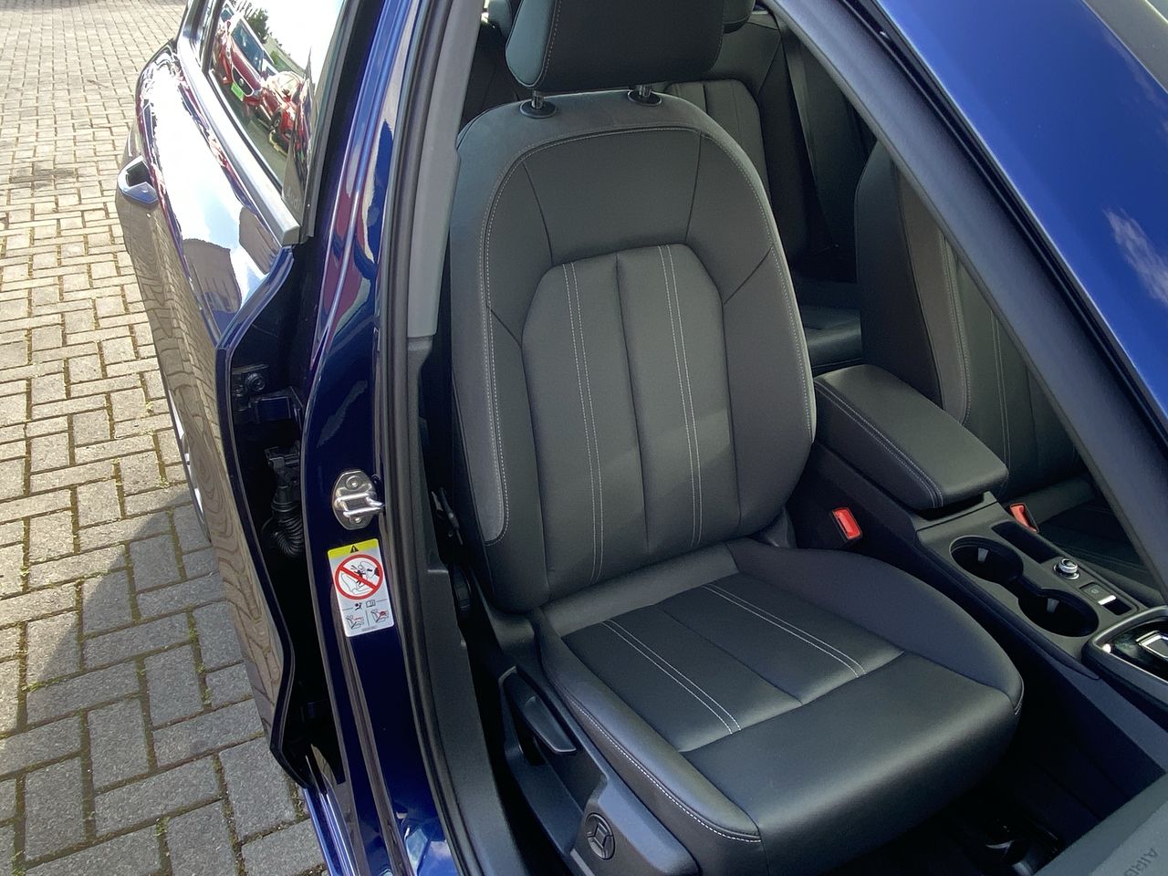 AUDI - 32