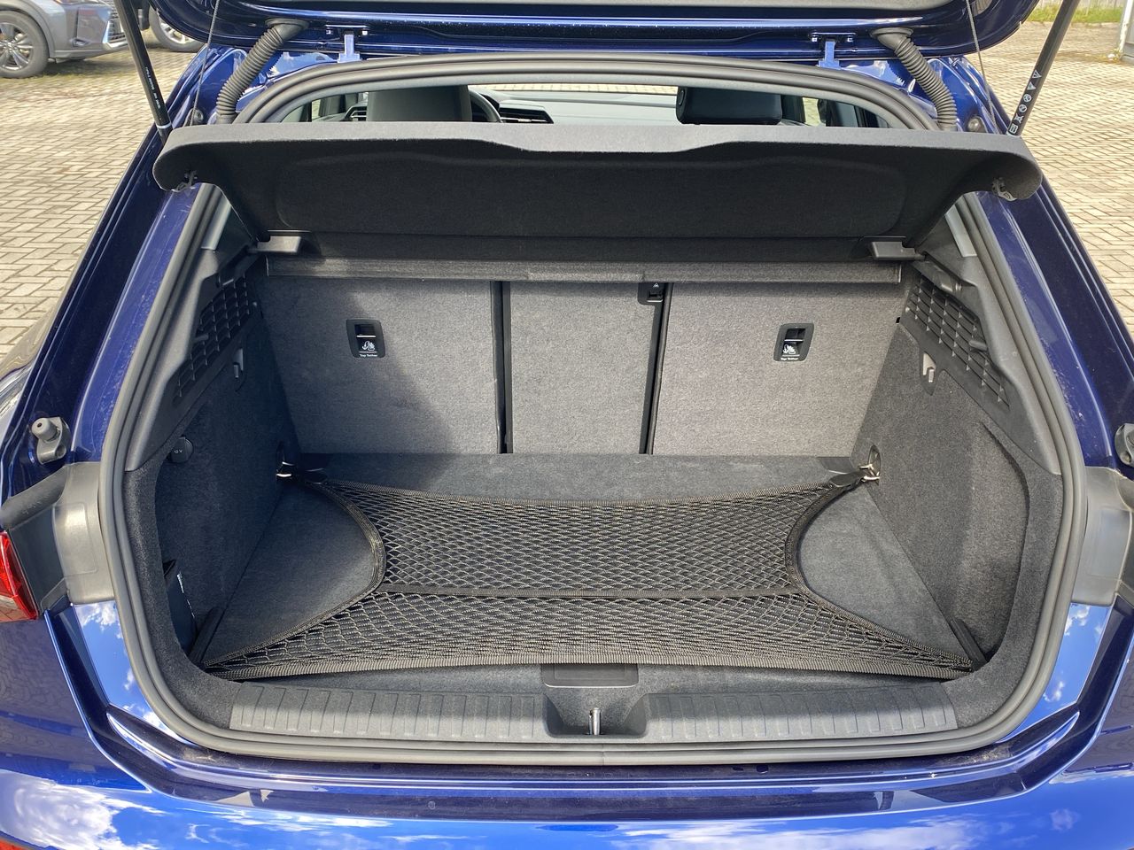 AUDI - 20