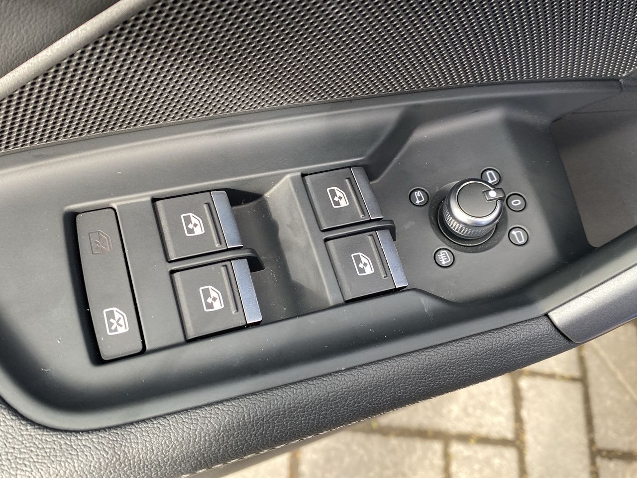 AUDI - 21