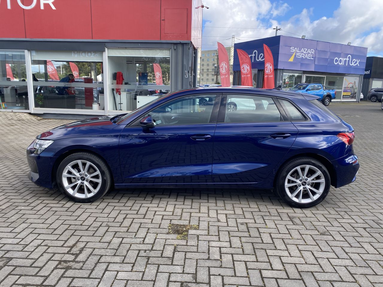 AUDI - 4