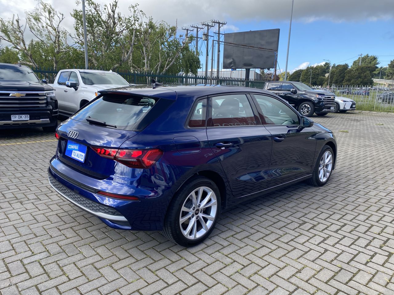 AUDI - 7
