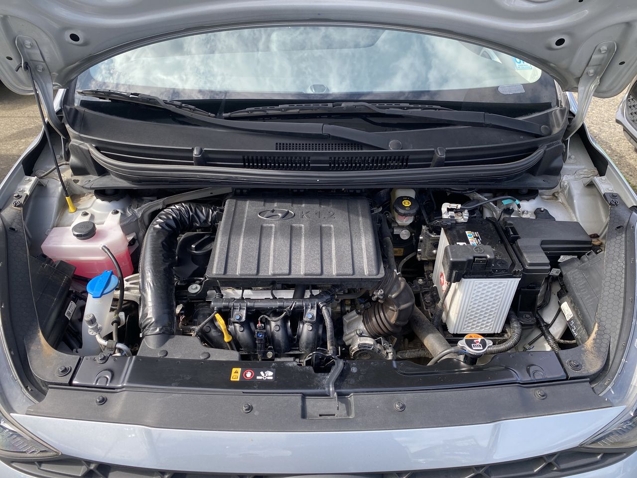 HYUNDAI - 18