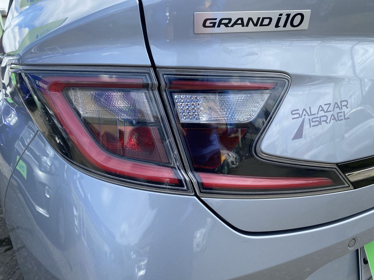 HYUNDAI - 20